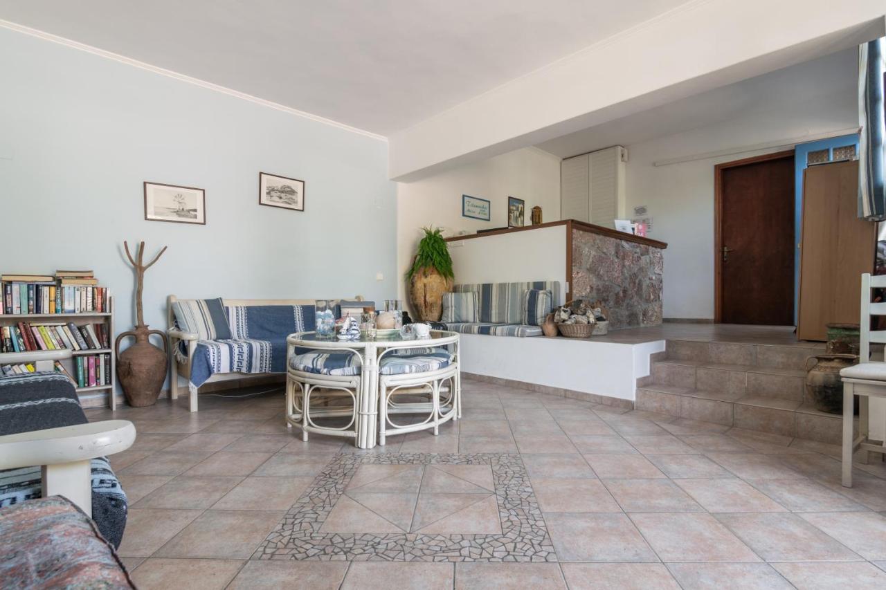 Tilemachos Rooms & Studios Adamantas  Екстериор снимка