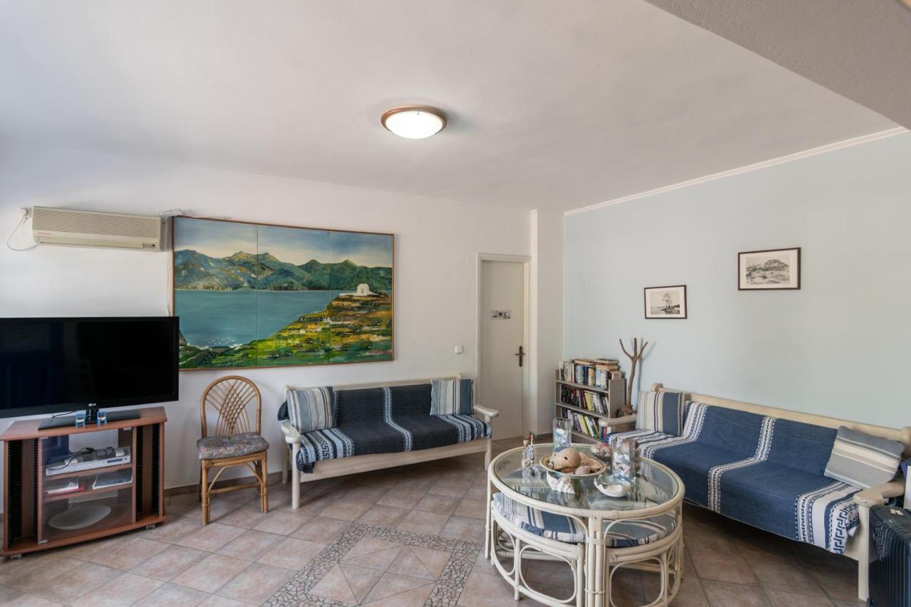 Tilemachos Rooms & Studios Adamantas  Екстериор снимка